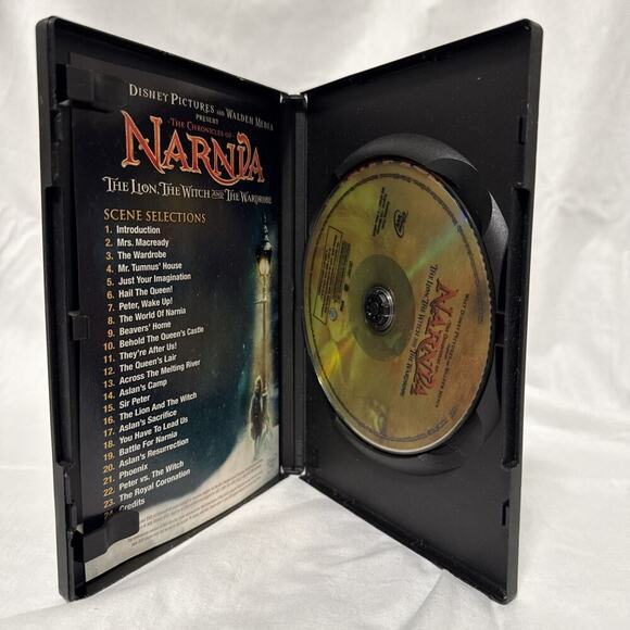 The Chronicles of Narnia: the Lion, the Witch and the Wardrobe (DVD, 2005) - Picture 2 of 4